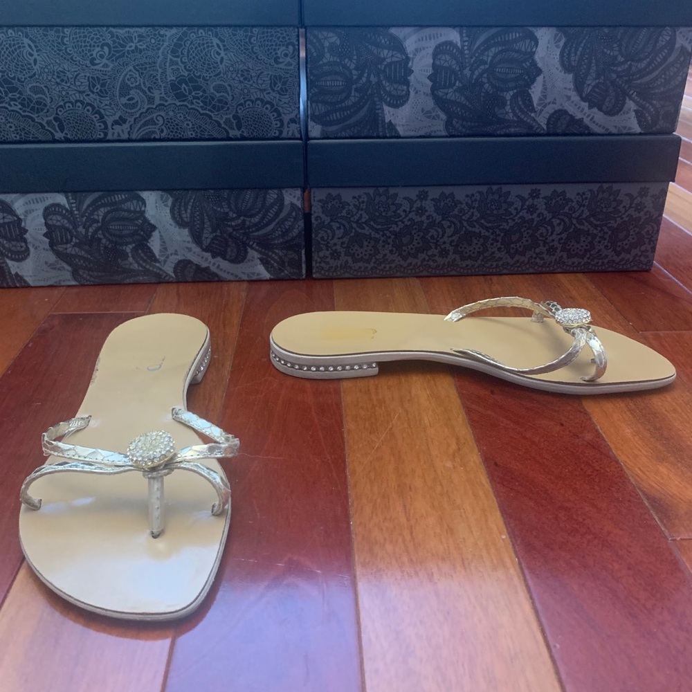 SANDALS BUNDLE - Picture 3 of 3